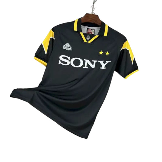 Juventus 1996/1997 Away Jersey