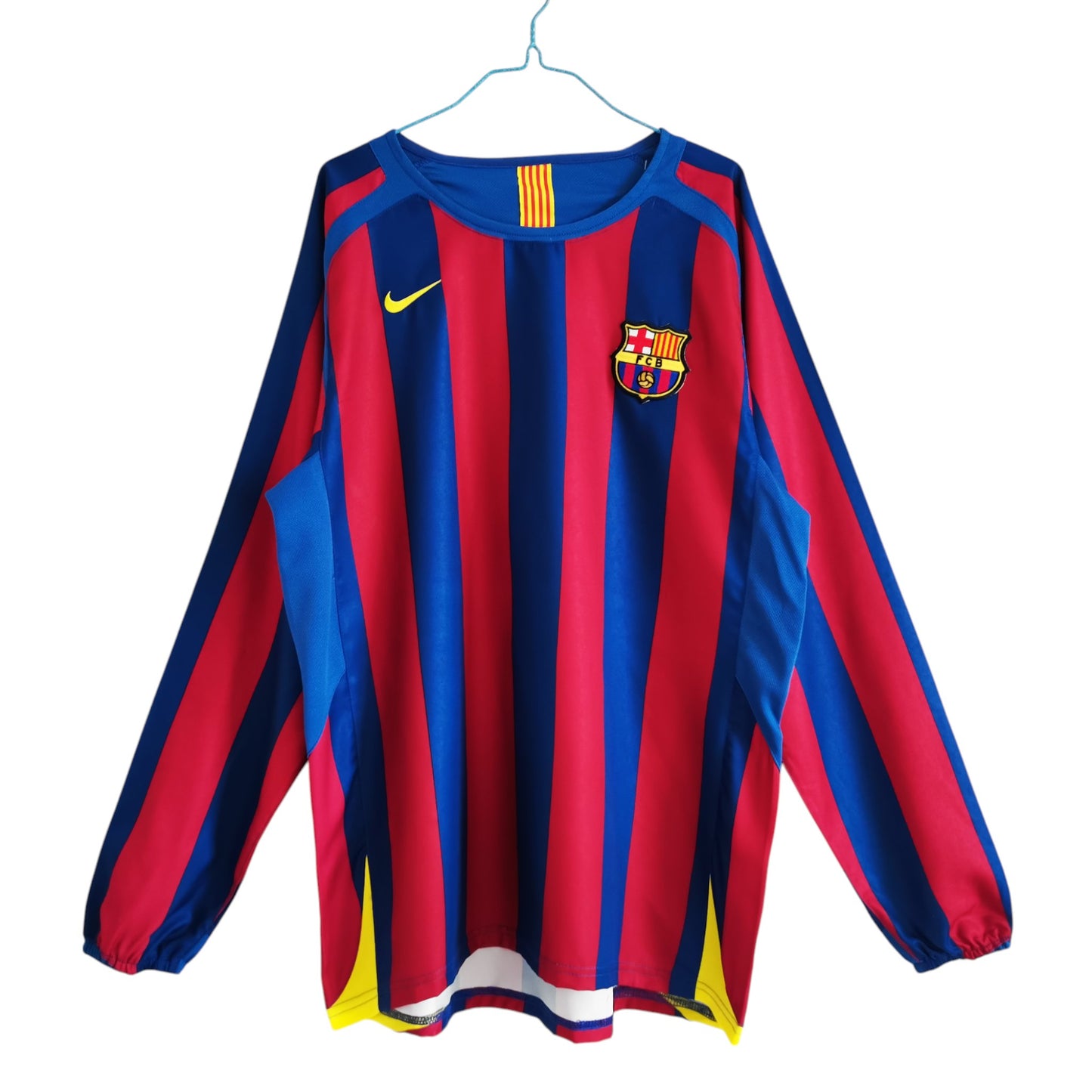 FC Barcelona 2005/2006 Home Jersey